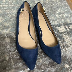 Tory Burch Elizabeth Suede Flats Blue Pointed Toe size 6.5M